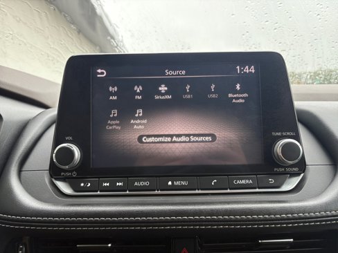Used 2021 Nissan Rogue SV image 17