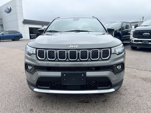 Used 2024 Jeep Compass Limited image 8