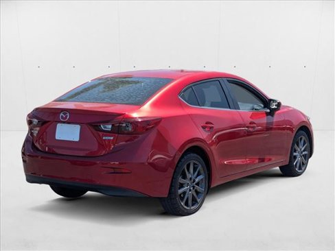 Used 2018 MAZDA MAZDA3 Touring image 5
