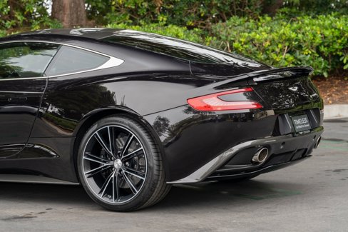 Used 2014 Aston Martin Vanquish Coupe image 10