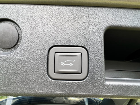 New 2026 Chevrolet Equinox ACTIV w/ Convenience Package III image 18