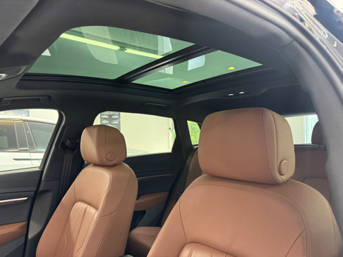 Used 2024 Audi Q8 e-tron Premium image 18
