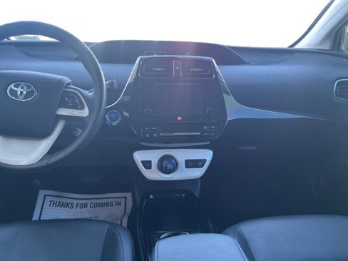 Used 2017 Toyota Prius Four image 11