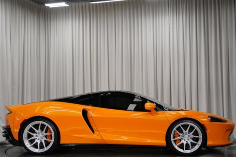 Used 2023 McLaren GT image 39