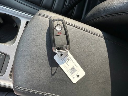 Used 2024 Ford Edge SEL image 20