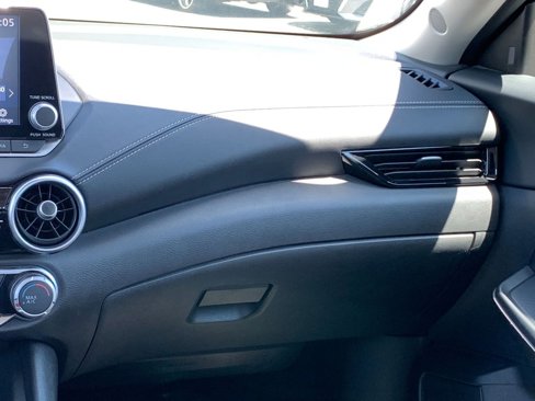 Used 2024 Nissan Sentra SV image 33