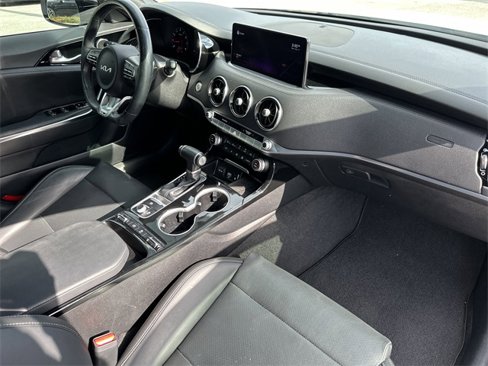 Used 2022 Kia Stinger GT-Line image 10