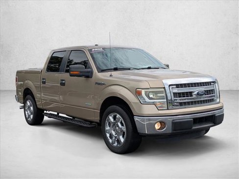 Used 2014 Ford F150 XLT w/ Equipment Group 302A Luxury image 3