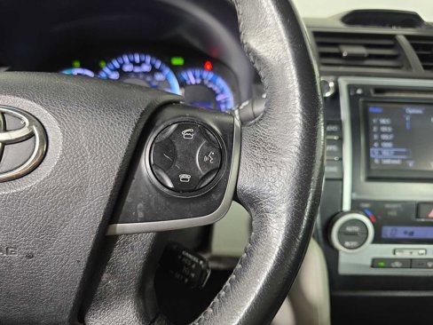 Used 2014 Toyota Camry XLE image 22