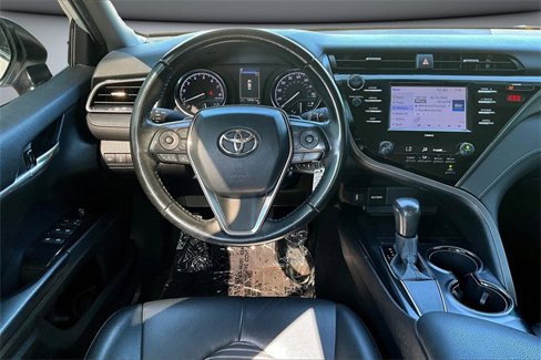 Used 2020 Toyota Camry SE image 8