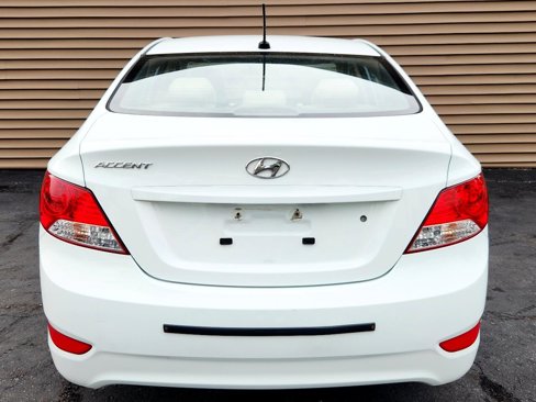 Used 2014 Hyundai Accent GLS w/ Option Group 2 image 4