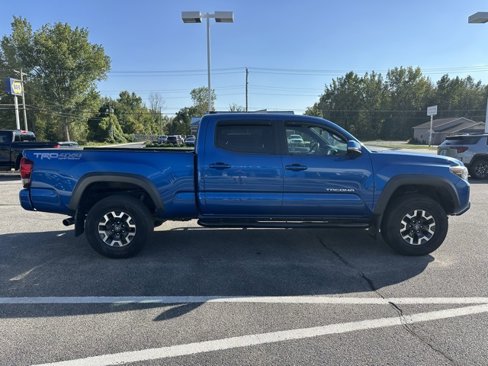 Used 2018 Toyota Tacoma TRD Off-Road image 5
