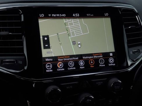 Used 2020 Jeep Grand Cherokee Altitude image 21