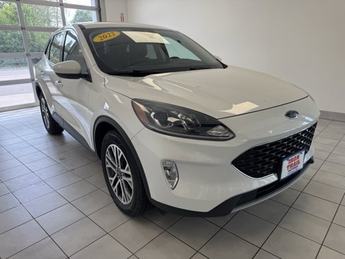 Used 2022 Ford Escape SEL image 2