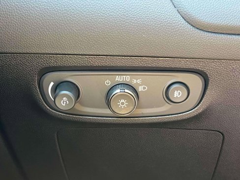 Used 2022 Buick Encore GX Essence w/ Experience Buick Package image 22