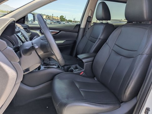 Used 2019 Nissan Rogue SL image 29