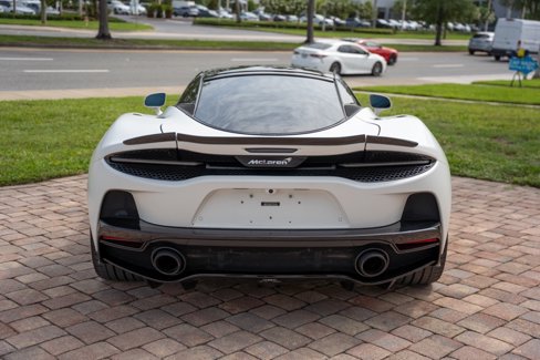 Used 2021 McLaren GT image 4