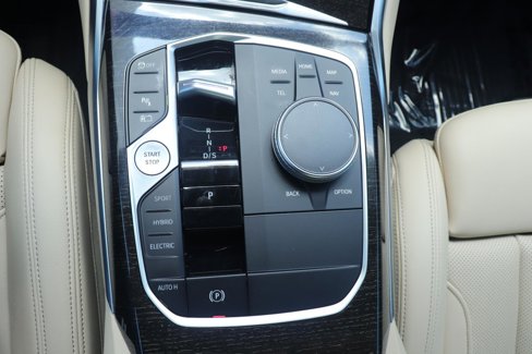 Used 2023 BMW 330e w/ Premium Package image 42