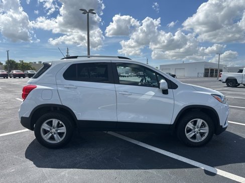 Used 2022 Chevrolet Trax LT image 8
