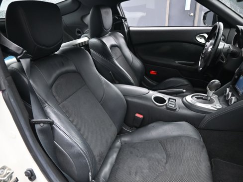 Used 2014 Nissan 370Z Touring w/ Aerodynamics Package image 12