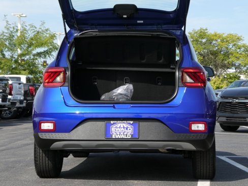 Used 2024 Hyundai Venue SEL image 22
