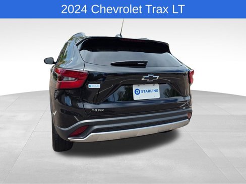 Certified 2024 Chevrolet Trax LT w/ Driver Confidence Package image 7