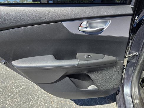 Used 2022 Kia Forte LXS w/ LXS Technology Package image 23