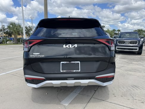 Certified 2023 Kia Sportage EX image 5