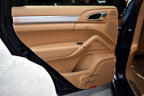 Used 2013 Porsche Cayenne GTS image 30