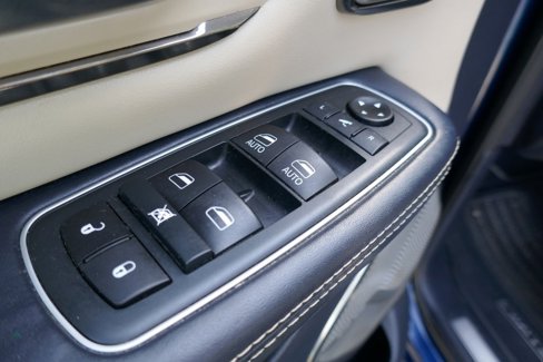 Used 2020 RAM 1500 Limited image 26
