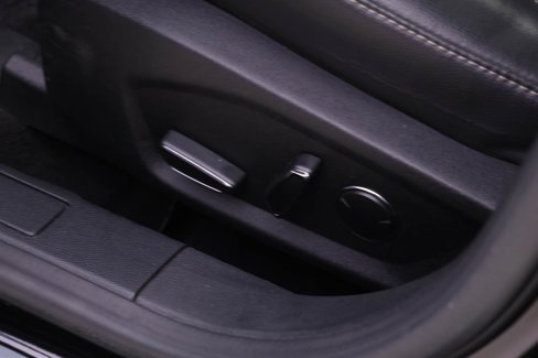 Used 2017 Ford Fusion SE w/ Equipment Group 201A image 14