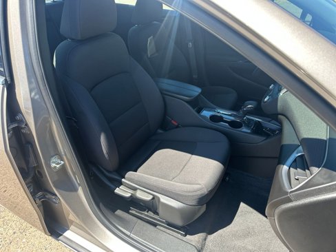 Used 2024 Chevrolet Malibu LT image 36