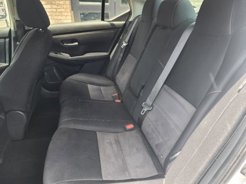 Used 2021 Nissan Sentra SR image 11