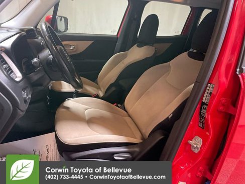 Used 2015 Jeep Renegade Latitude w/ Cold Weather Group II image 15