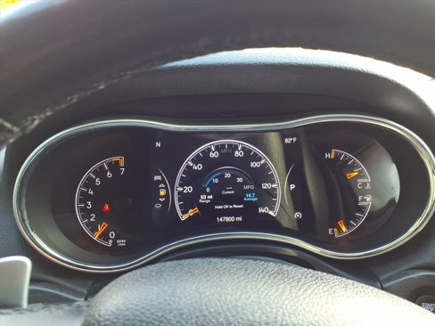 Used 2015 Jeep Grand Cherokee Altitude image 24