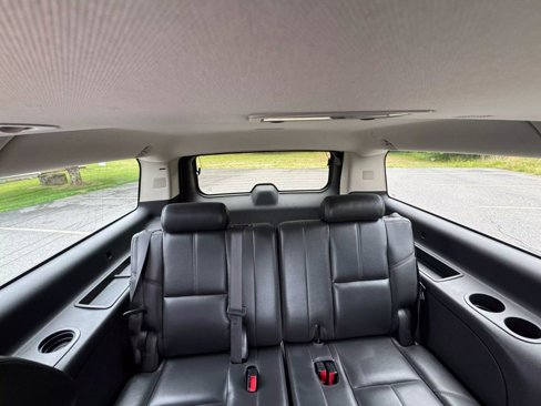 Used 2007 Chevrolet Suburban LTZ w/ LTZ Preferred Equipment Group image 21