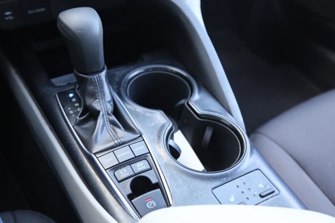 Used 2019 Toyota Camry LE image 21