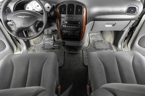 Used 2006 Chrysler Town & Country LX image 33