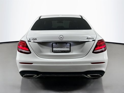Used 2020 Mercedes-Benz E 350 4MATIC Sedan image 5