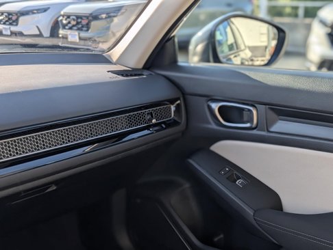 Used 2022 Honda Civic LX image 18