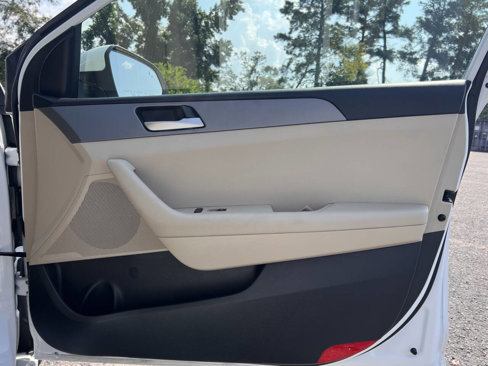 Used 2018 Hyundai Sonata ECO image 15