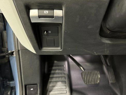 Certified 2022 Land Rover Defender 110 SE image 30