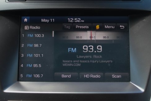 Used 2017 Hyundai Santa Fe SE image 23