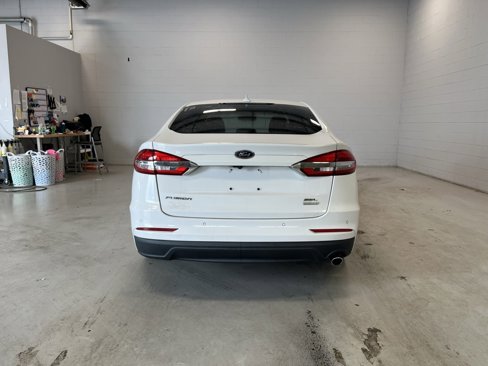 Used 2019 Ford Fusion SEL image 5