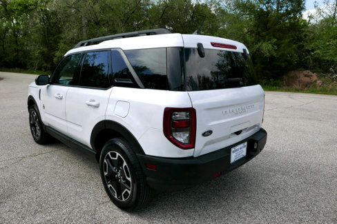 Used 2023 Ford Bronco Sport Outer Banks w/ Tech Package image 8