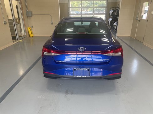 Used 2023 Hyundai Elantra Blue image 6