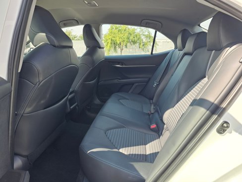 Used 2024 Toyota Camry SE image 13