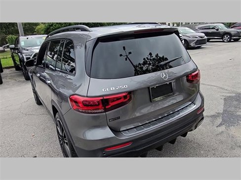 Used 2020 Mercedes-Benz GLB 250 image 18