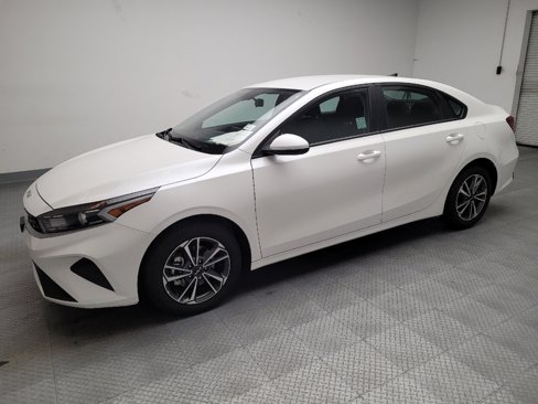 Used 2023 Kia Forte LXS image 2