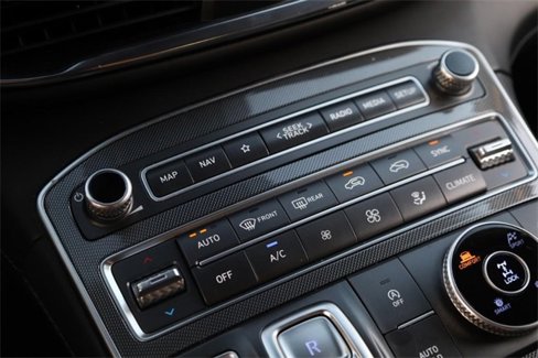Used 2023 Hyundai Santa Fe SEL w/ Premium Package image 15
